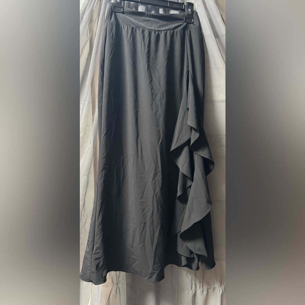 HALARA Maxi Skirt Asymmetrical Ruffled